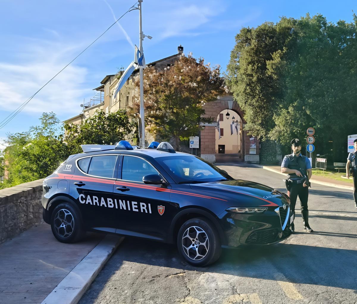 pompiere sventa scippo salvata una donna
