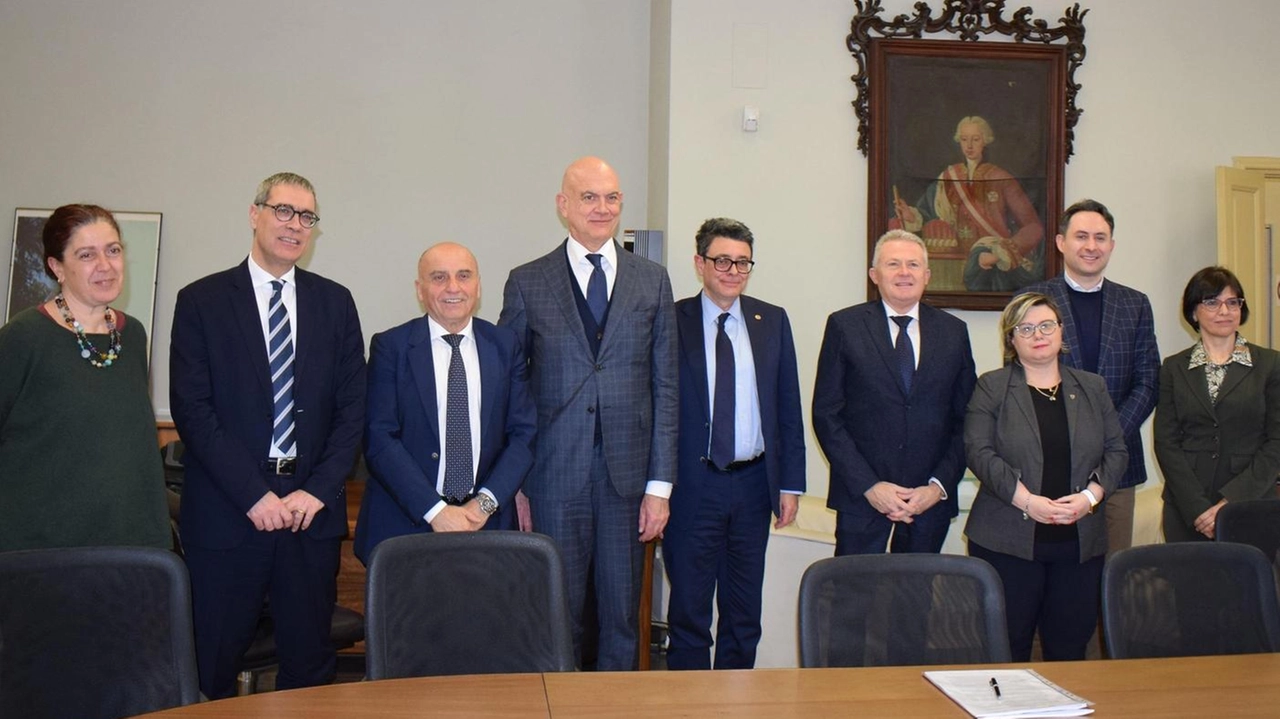 . Rettore. Di Pietra. , Lucia Tanti, assessore Merelli; Alessandro Polcri, Massimo Guasconi, Fabrizio Bernini,. Simona Micali