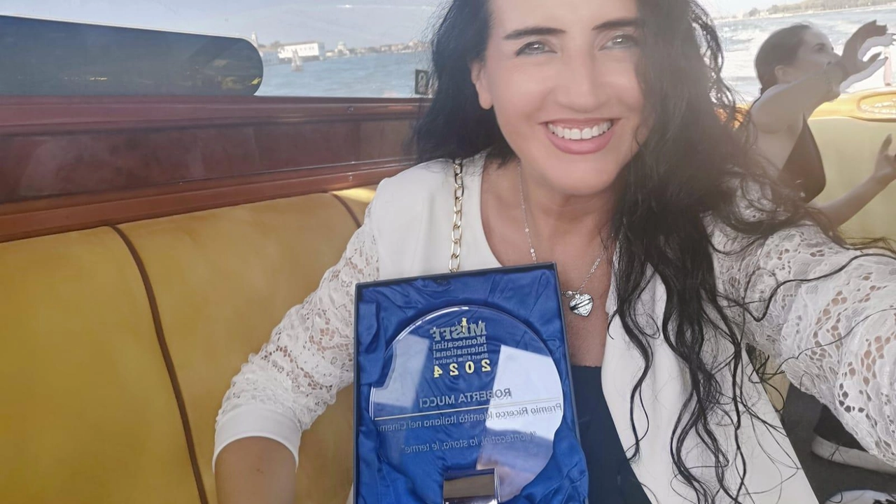 La regista e autrice ha ricevuto l’attestato per il cortometraggio sulla storia e l’identità del simbolo del territorio. La regista e autrice ha ricevuto l’attestato per il cortometraggio sulla storia e l’identità del simbolo del territorio.