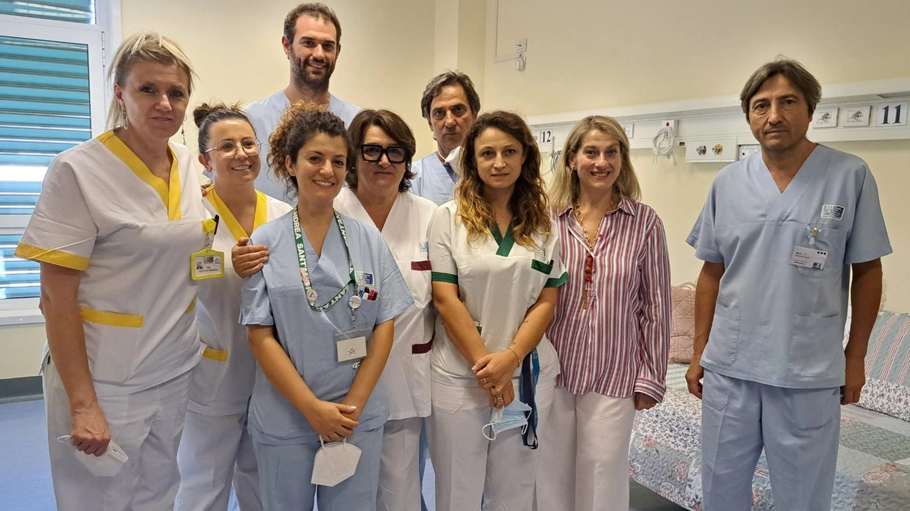 L'equipe del dr Scala (a sx) con la signora Tesei dell'Associazione Respiro Vita L'equipe del dr Scala (a sx) con la signora Tesei dell'Associazione Respiro Vita