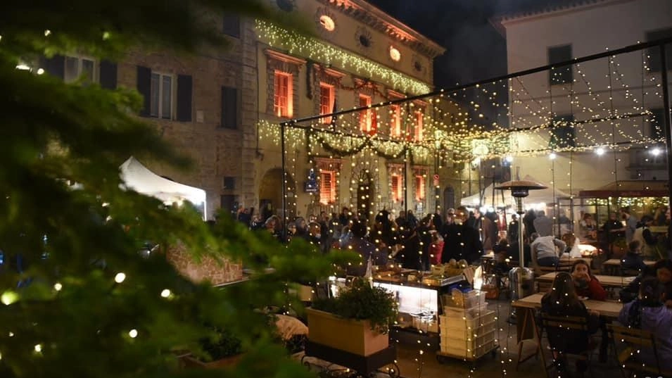 L’affascinante centro storico di Radicondoli che profuma di festa per queste ultime settimane dell’anno L’affascinante centro storico di Radicondoli che profuma di festa per queste ultime settimane dell’anno