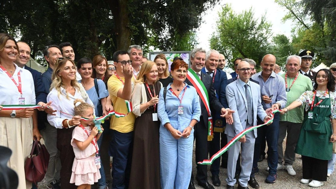 Aperta ieri l’edizione 2025 di Murabilia con oltre 200 espositori da tutto il mondo e tanti appuntamenti fino a domenica .