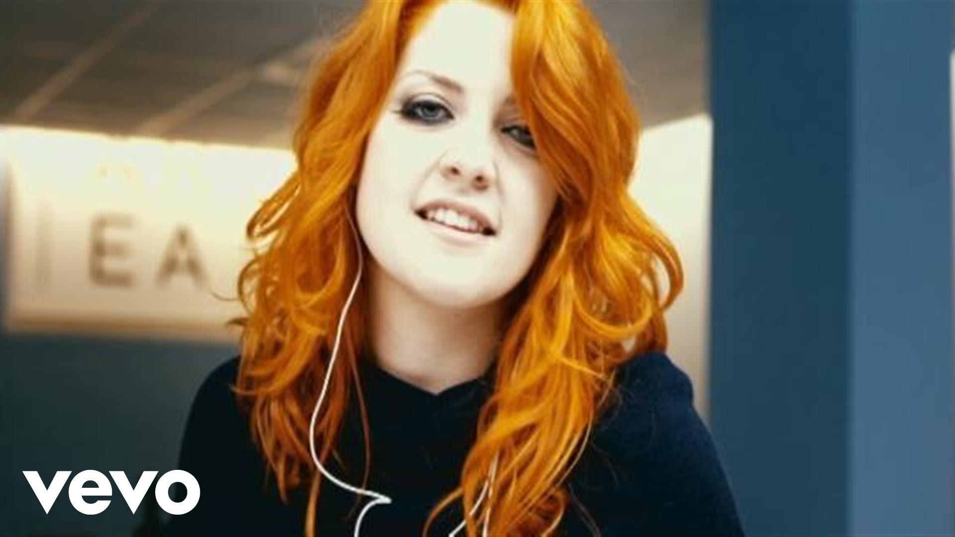 Canta Sanremo, l’estate di Noemi: l’artista in trasferta a Ponte a Poppi con il Mengo Canta Sanremo, l’estate di Noemi: l’artista in trasferta a Ponte a Poppi con il Mengo