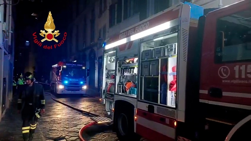 L'incendio di stanotte L'incendio di stanotte