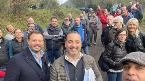Il consigliere regionale Capecchi all’ultima manifestazione a Tana Termini Il consigliere regionale Capecchi all’ultima manifestazione a Tana Termini