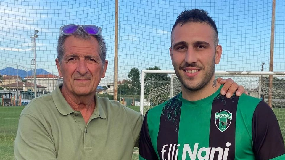 Il direttore sportivo Alessandro Antonelli e il nuovo acquisto Nicola D’Adamo Il direttore sportivo Alessandro Antonelli e il nuovo acquisto Nicola D’Adamo