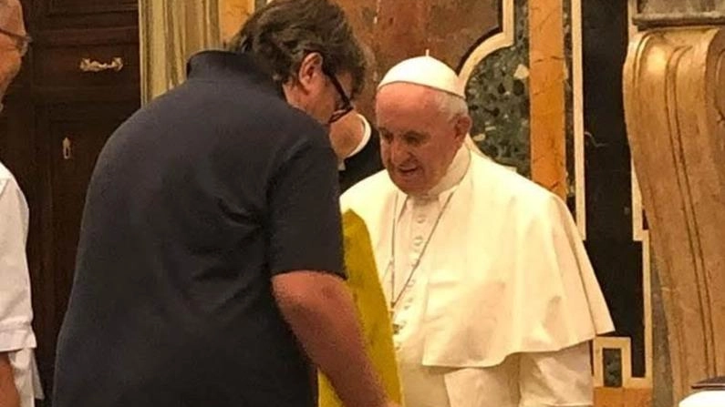 PISTOIA "È il momento del dolore e della preghiera, del ringraziamento per il percorso tracciato da questo Papa". Così don Massimo...