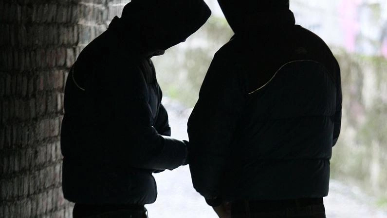 La relazione annuale al Parlamento evidenzia la circolazione di sostanze sempre più potenti . L’esperienza del ragazzo emiliano che ha acquistato in siti legali olandesi. "Educare i giovani". . La relazione annuale al Parlamento evidenzia la circolazione di sostanze sempre più potenti . L’esperienza del ragazzo emiliano che ha acquistato in siti legali olandesi. "Educare i giovani". .