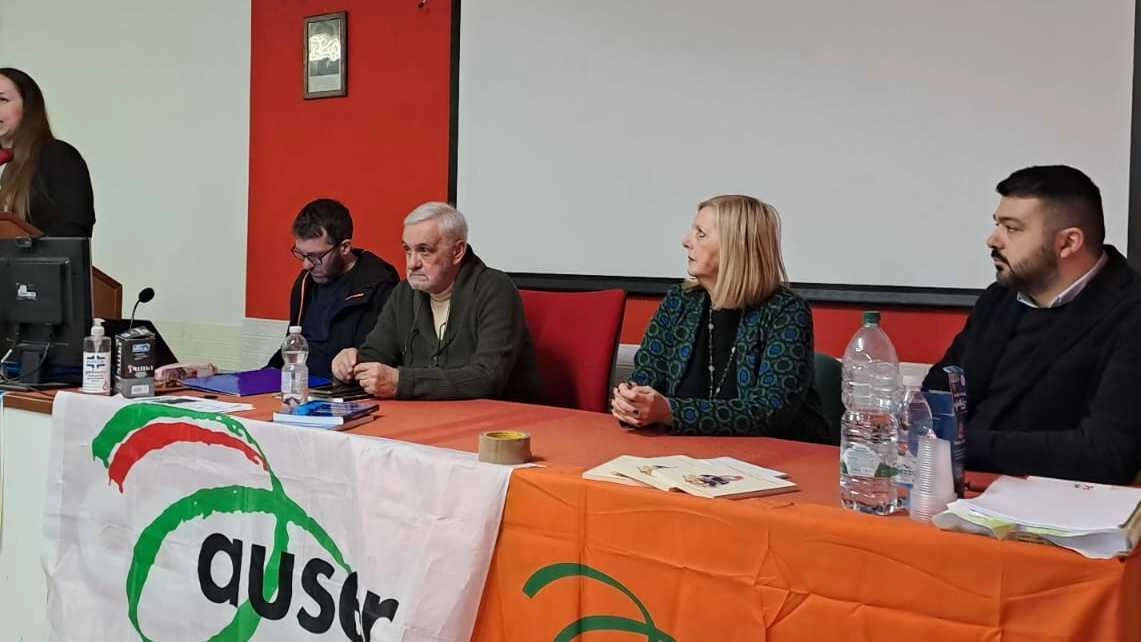 L’intervento della neo presidente Giulia Mazzanti al congresso provinciale dell’Auser L’intervento della neo presidente Giulia Mazzanti al congresso provinciale dell’Auser