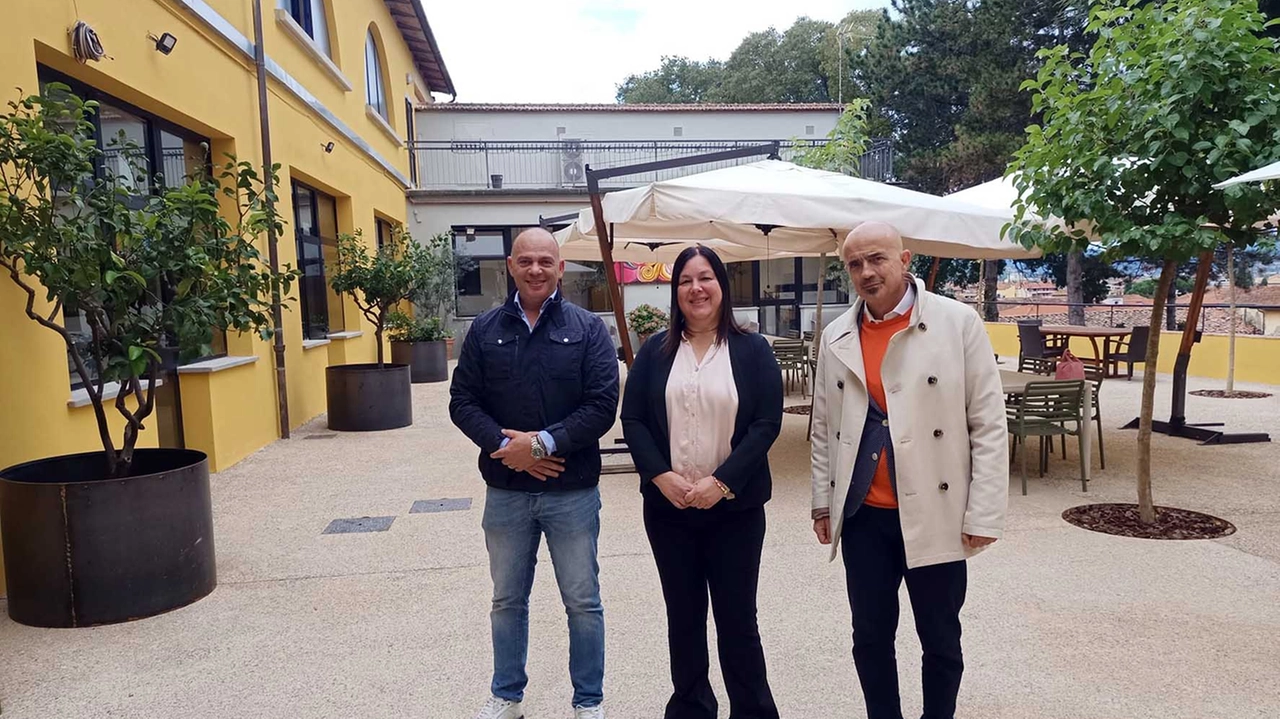 Antonio Rauti, Debora Testi e Stefano Rossi, nuovo cortile Antonio Rauti, Debora Testi e Stefano Rossi, nuovo cortile