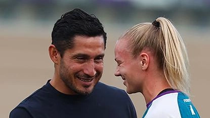 Comincia nel migliore dei modi la stagione della Fiorentina Femminile, che al Viola Park supera con autorità il Como nel... Comincia nel migliore dei modi la stagione della Fiorentina Femminile, che al Viola Park supera con autorità il Como nel...