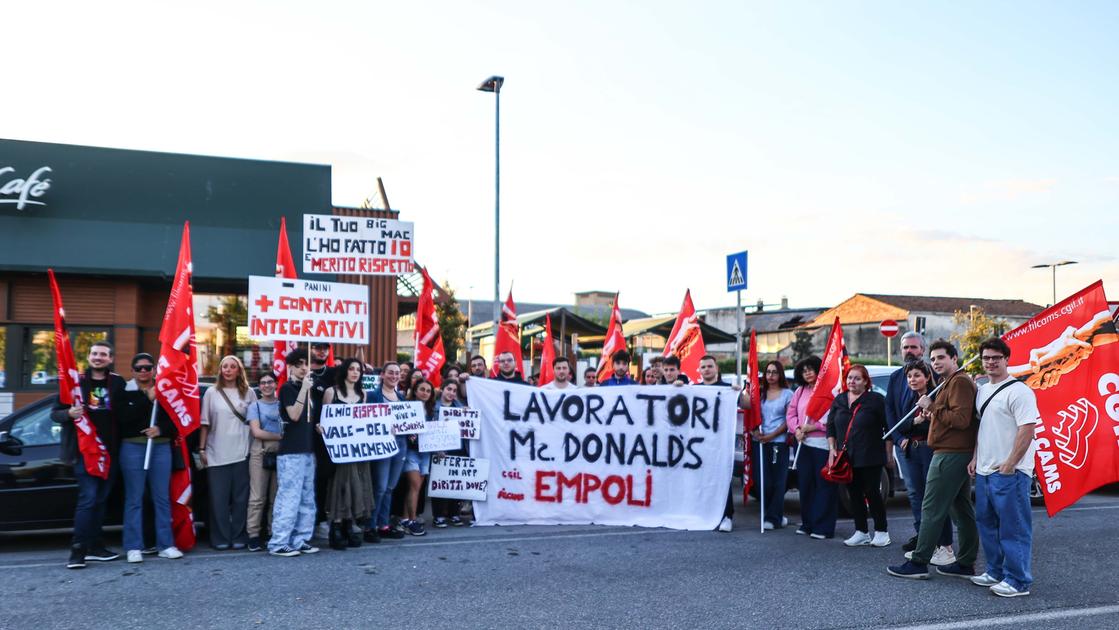 Manifatturiero sempre più in crisi, calano le offerte e sale la precarietà