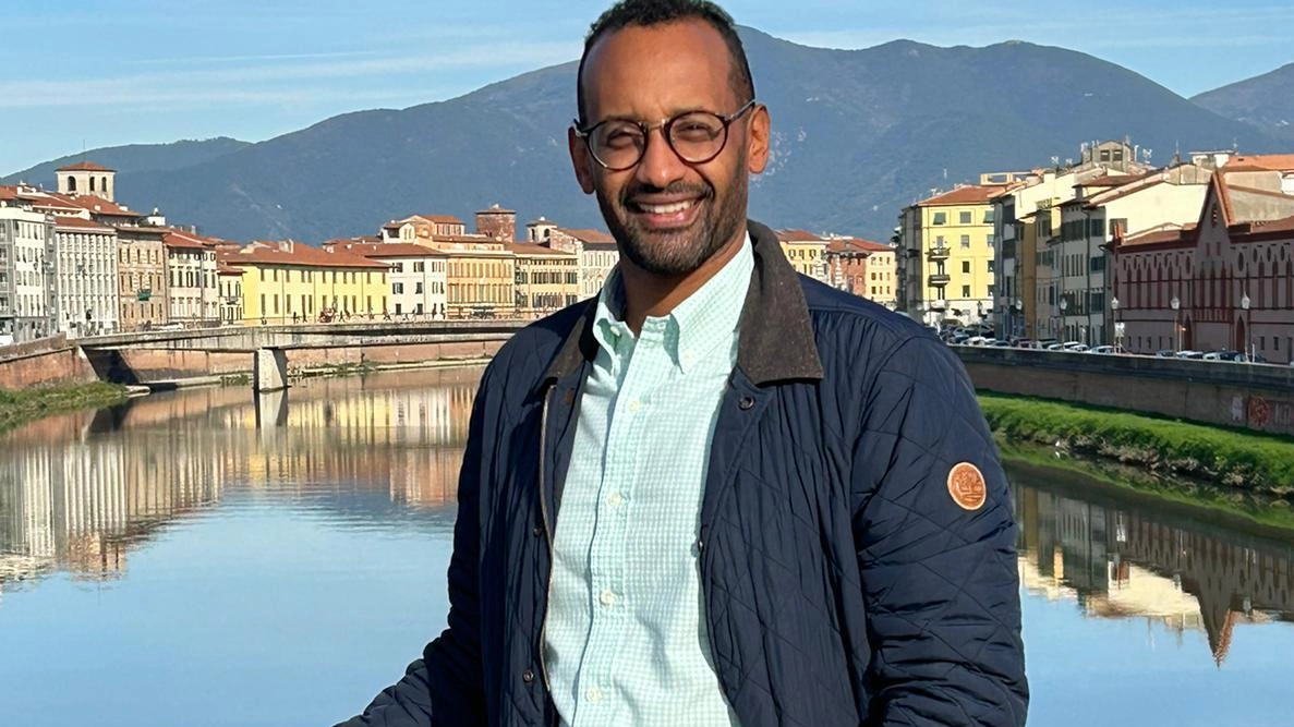 Amanuel (Ama) Sikera, Pisa al Centro Amanuel (Ama) Sikera, Pisa al Centro
