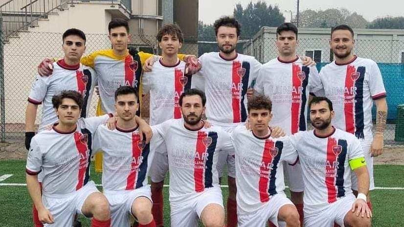 Una formazione de La Libertà Viaccia che milita nel campionato di Terza Categoria Lunedì gioca contro Firenze Nord Una formazione de La Libertà Viaccia che milita nel campionato di Terza Categoria Lunedì gioca contro Firenze Nord