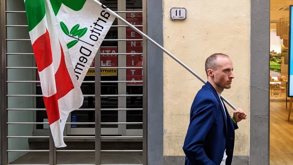 Il segretario provinciale del Pd pratese Marco Biagioni. E’ stata sua l’iniziativa dell’autocertificazione per trasparenza anti massoneria