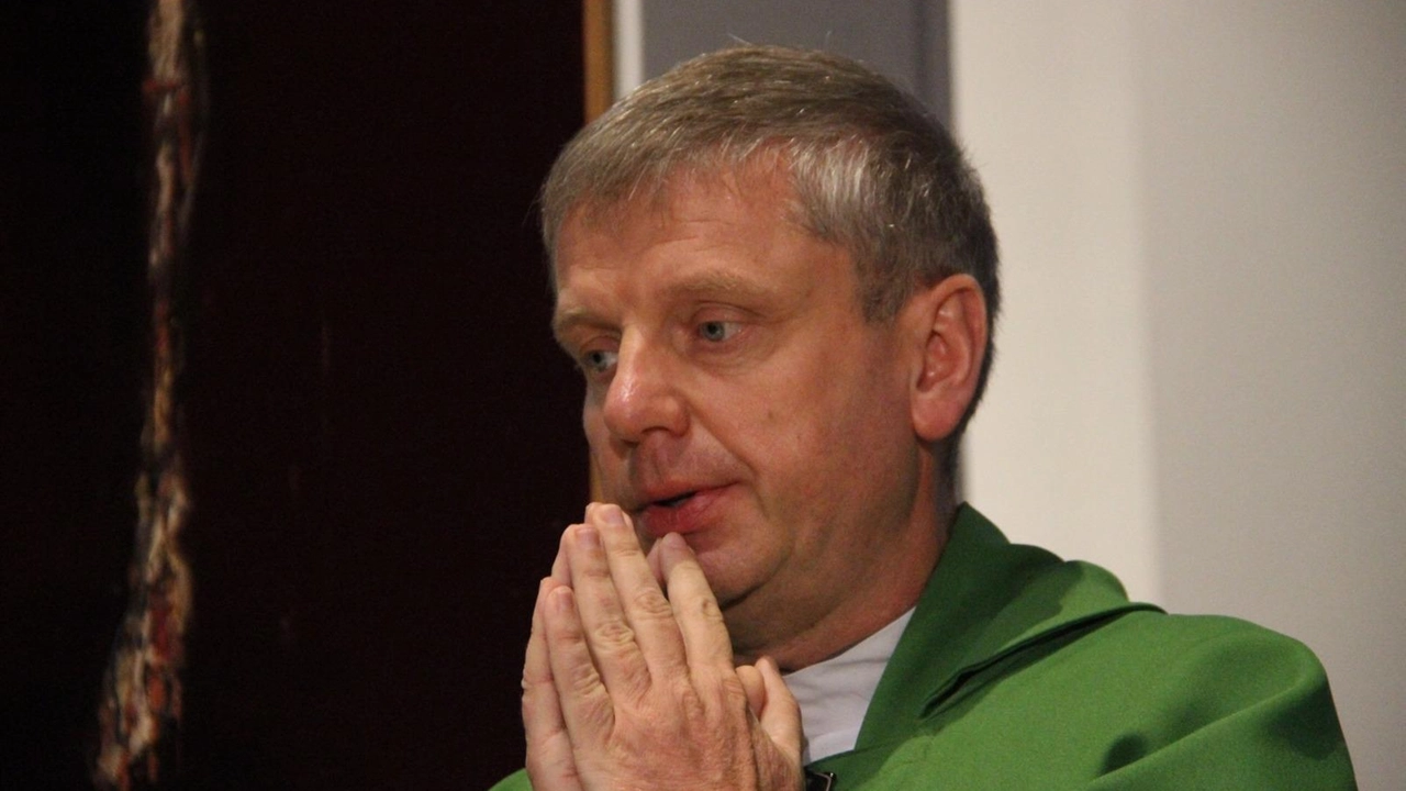 La parrocchia di Santa Rita, in via Soffici, conta in totale 6mila abitanti. Tra i punti di aggregazione ci sono la Misericordia e il circolo Arci. Dal depuratore i vapori. Ma c’è il progetto di copertura delle vasche. La parrocchia di Santa Rita, in via Soffici, conta in totale 6mila abitanti. Tra i punti di aggregazione ci sono la Misericordia e il circolo Arci. Dal depuratore i vapori. Ma c’è il progetto di copertura delle vasche.