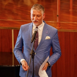 Spazio anche ai “Talk”. Apre il ministro Giuli, sul palco il 7 luglio