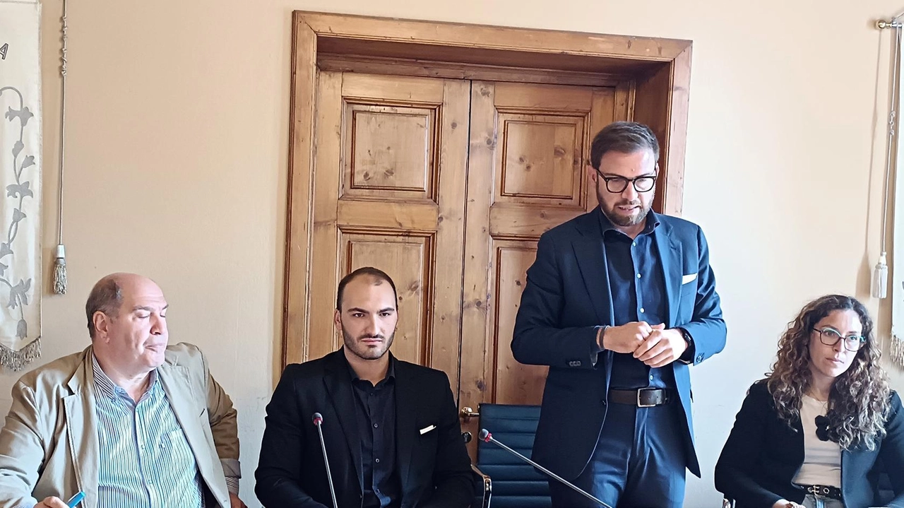 Tra le novità, il primo torneo aglianese di beach volley e le prove di immersioni subacquee. Ricco programma dal 16 al 18 maggio. Spazio anche alla prevenzione con screening gratuiti. Tra le novità, il primo torneo aglianese di beach volley e le prove di immersioni subacquee. Ricco programma dal 16 al 18 maggio. Spazio anche alla prevenzione con screening gratuiti.