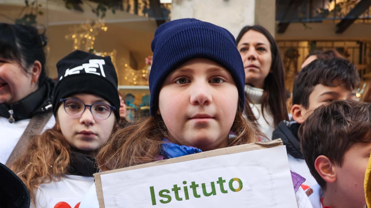 La protesta per salvare il ’Gonnelli’ La protesta per salvare il ’Gonnelli’