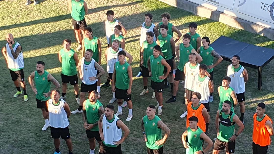 ternana riprendono gli allenamenti i tifosi pretendiamo rispetto