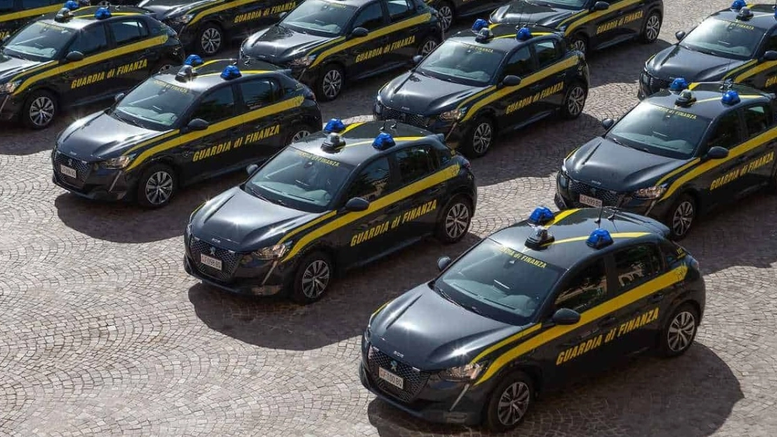 Operazione della guardia di finanza Operazione della guardia di finanza