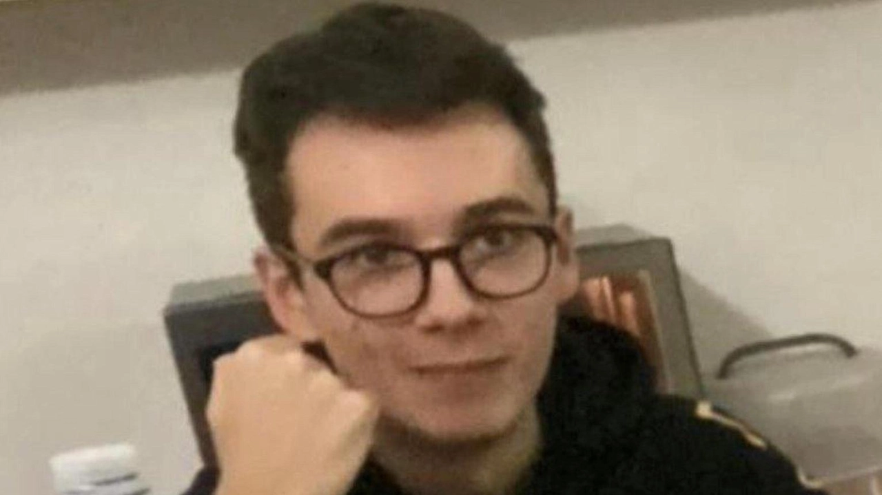 Andrea Prospero, lo studente universitario. trovato morto a 19 anni