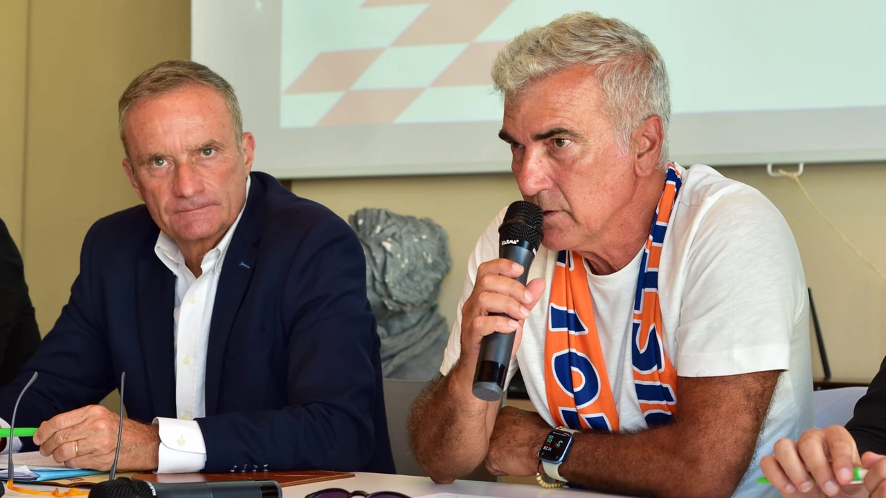 La Pistoiese Fc in campo, via al ritiro a Castelmartini con rinnovato entusiasmo La Pistoiese Fc in campo, via al ritiro a Castelmartini con rinnovato entusiasmo