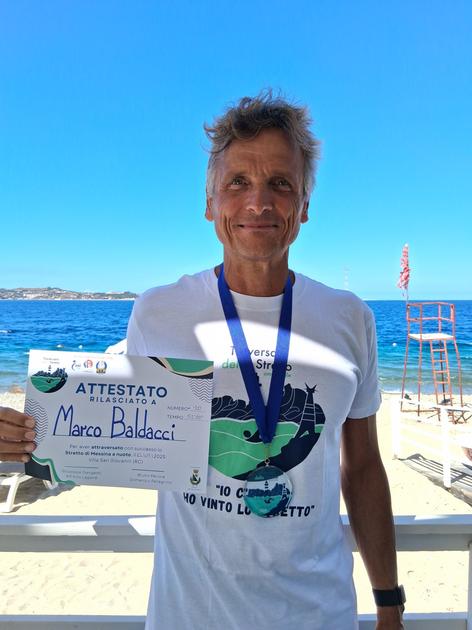 L’impresa dell’architetto: Messina Reggio Calabria in meno di un’ora a nuoto