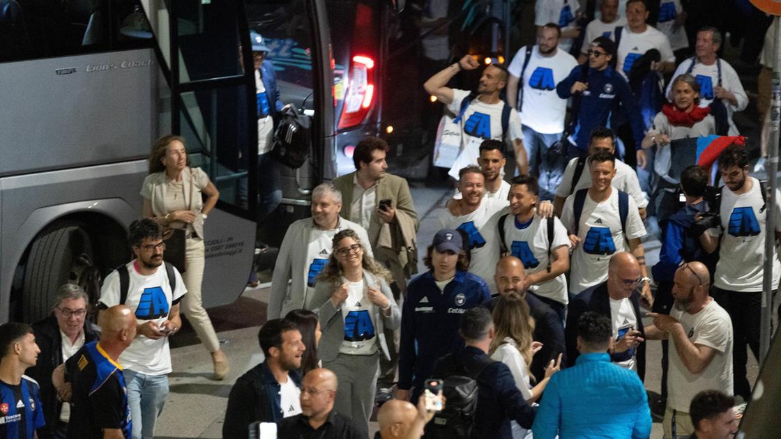 Il grande volo. Il tifo in trasferta Il grande volo. Il tifo in trasferta