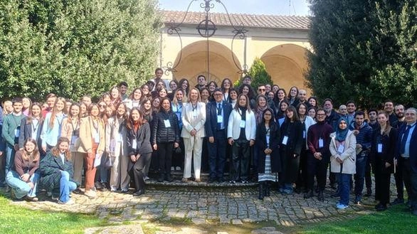 Sono in corso alla Certosa di Pontignano le Giornate del Dottorato di Interesse Nazionale in “Innovazione nella diagnosi, prevenzione e... Sono in corso alla Certosa di Pontignano le Giornate del Dottorato di Interesse Nazionale in “Innovazione nella diagnosi, prevenzione e...