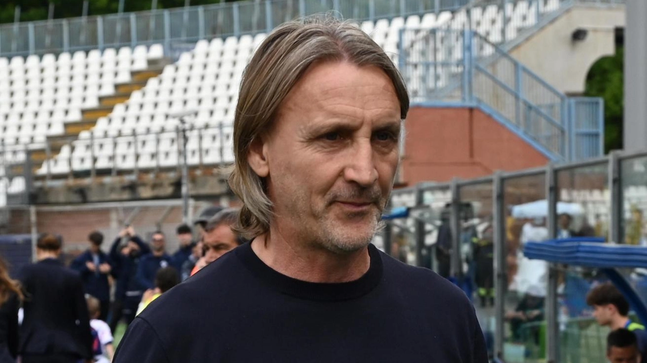 Il giorno è arrivato: questa sera Davide Nicola (nella foto) riceverà, dall’Aiac Siena, la Briglia d’Oro. Un premio prestigioso, per... Il giorno è arrivato: questa sera Davide Nicola (nella foto) riceverà, dall’Aiac Siena, la Briglia d’Oro. Un premio prestigioso, per...