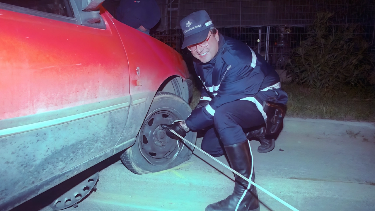 La dinamica è al vaglio della Polizia municipale di Scandicci La dinamica è al vaglio della Polizia municipale di Scandicci