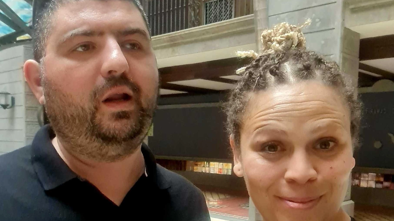 Gian Luca Mazoni e la lottatrice professionista pratese Emily Wahby Gian Luca Mazoni e la lottatrice professionista pratese Emily Wahby