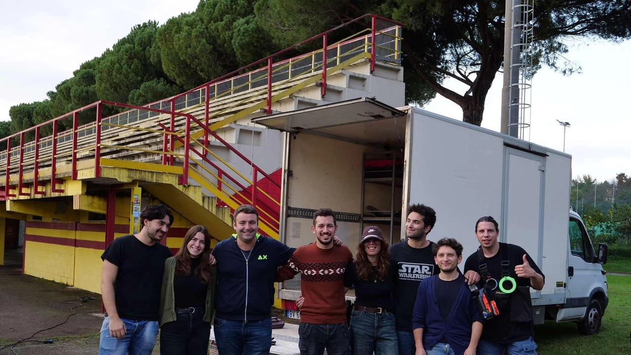 Kahuna Film di Francesco Bruschettini e soci, per la regia di Francesco Rossi, al centro della foto