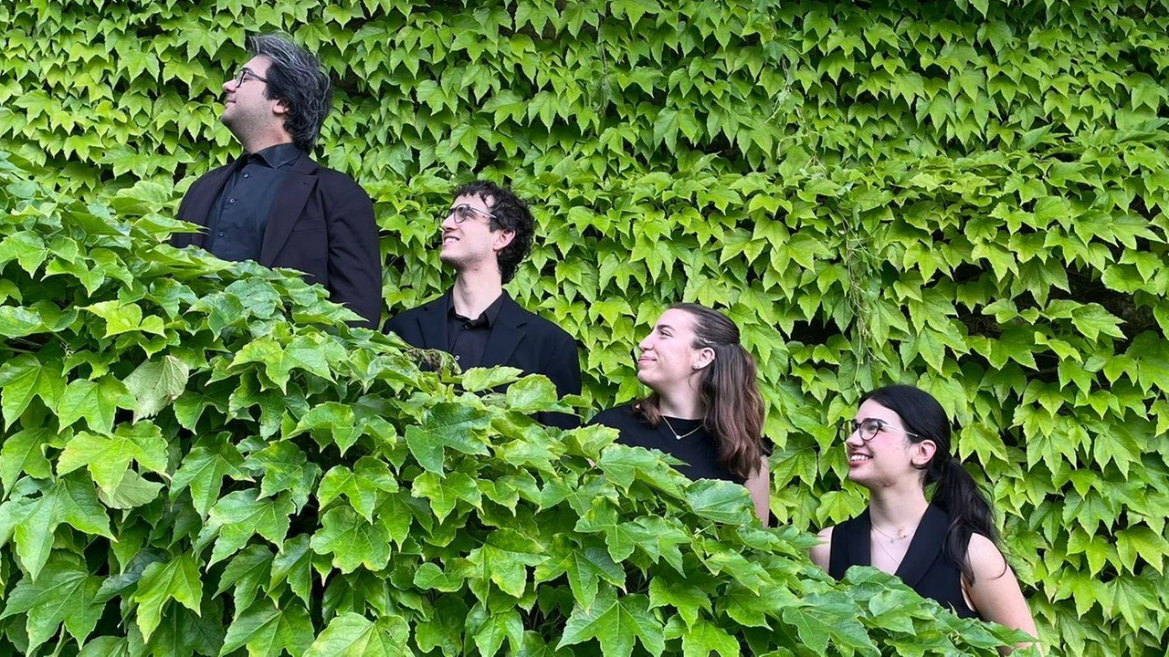 Il Quartetto d’archi Zenit è composto da. Beatrice Chiavacci e Gabriele Giardini (violini), Michelangelo Chiavacci (viola) e Marta Iannaccone (violoncello)
