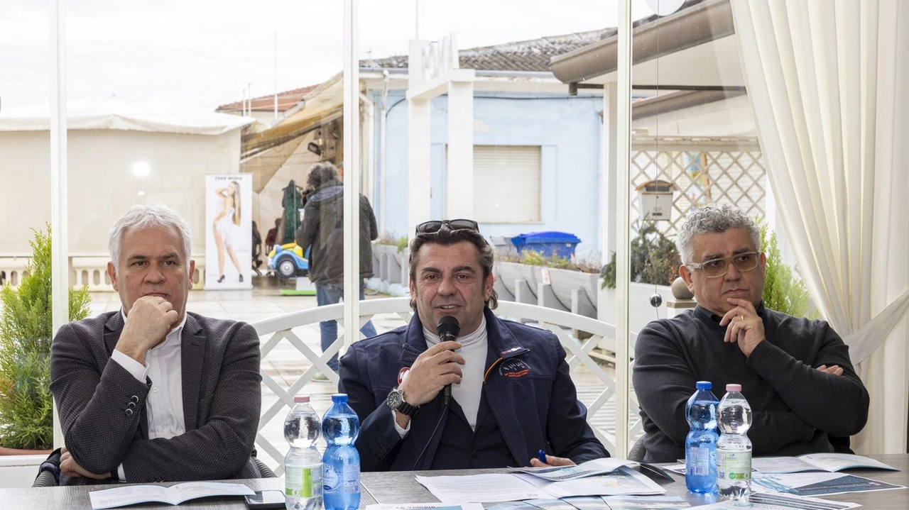 Un momento della presentazione della Tirreno-Adriatico a Camaiore Un momento della presentazione della Tirreno-Adriatico a Camaiore