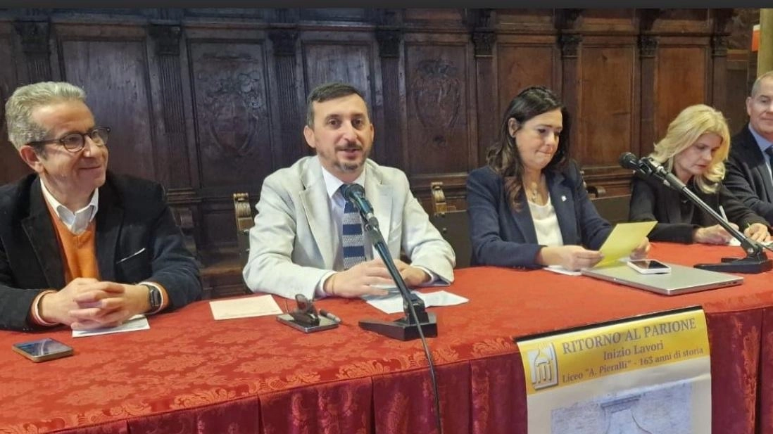 Il Liceo Pieralli tra circa due anni tornerà nella sede storica di via del Parione, oggetto di... Il Liceo Pieralli tra circa due anni tornerà nella sede storica di via del Parione, oggetto di...