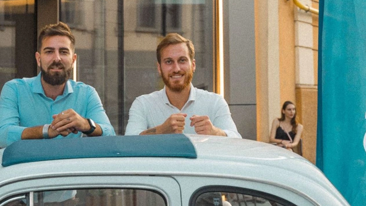 I due giovani sarzanesi creatori del gin Umberto Giubasso e Francesco Valletta I due giovani sarzanesi creatori del gin Umberto Giubasso e Francesco Valletta