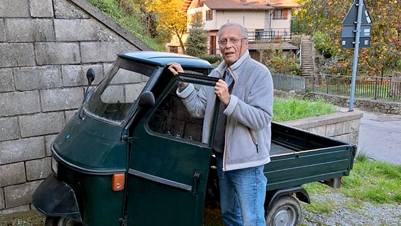 Claudio Corsini e il suo ape Claudio Corsini e il suo ape