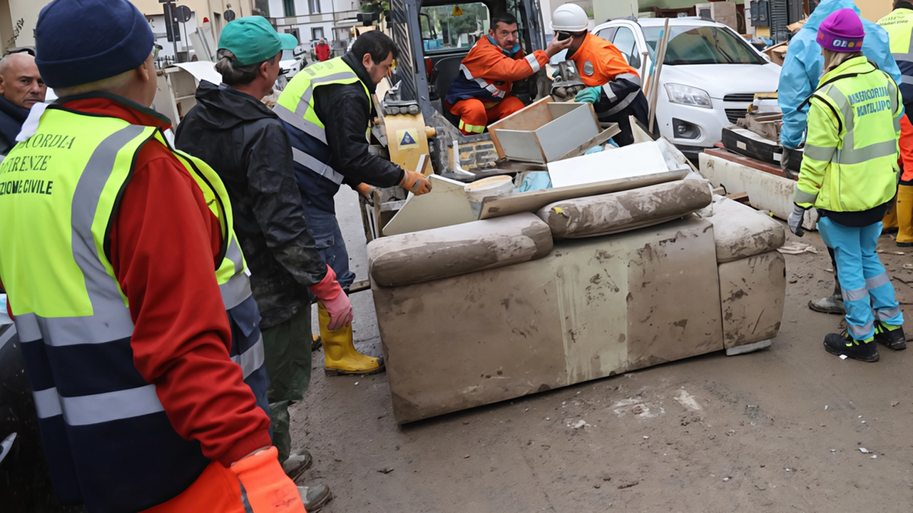 La rimozione dei rifiuti alluvionati dopo il disastro del 2023 La rimozione dei rifiuti alluvionati dopo il disastro del 2023