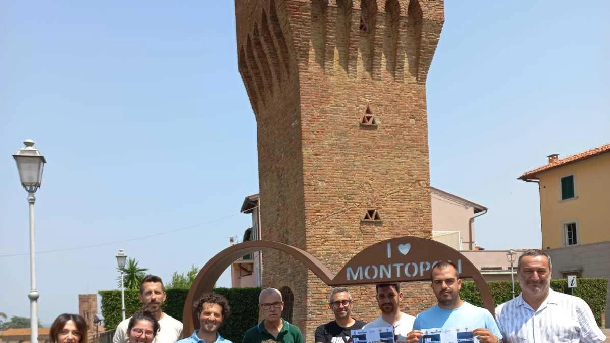 I partecipanti alla conferenza stampa per la presentazione di «Matti di te» e, sotto, Mattia Giani (a sinistra) e Gianluca Mancini, montopolese difensore della Roma I partecipanti alla conferenza stampa per la presentazione di «Matti di te» e, sotto, Mattia Giani (a sinistra) e Gianluca Mancini, montopolese difensore della Roma