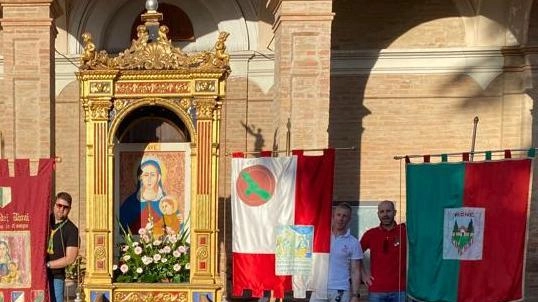 A San Martino in Campo da oggi al primo giugno prende il via la Festa dei Rioni: il paese... A San Martino in Campo da oggi al primo giugno prende il via la Festa dei Rioni: il paese...