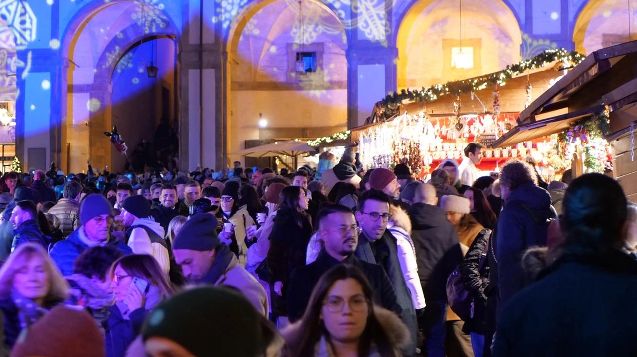 Dal 16 novembre Piazza Grande diventa il red carpet del Villaggio dei Tirolesi Dal 16 novembre Piazza Grande diventa il red carpet del Villaggio dei Tirolesi