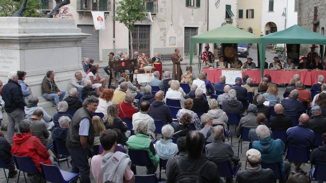 https://www.lanazione.it/image-service/view/acePublic/alias/contentid/NGZkZjU0ODctMzI1Mi00/0/il-ritorno-del-condottiero-la-statua-di-ferrucci-montata-dentro-il-museo-del-borgo.jpeg?f=16:9&w=1200&h=630