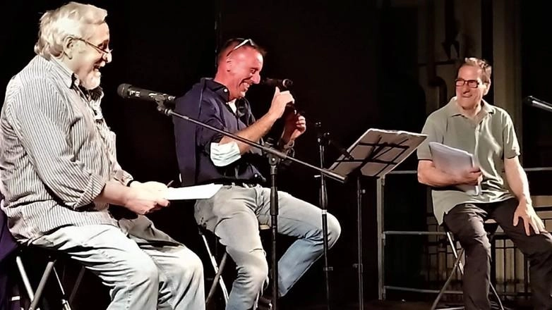 Appuntamento con gli scoppiettanti “vegliarini“ Marco Nicolosi, Domenico (meglio conosciuto come “Gavorchio“) Bertuccelli e Giovanni Giangrandi Appuntamento con gli scoppiettanti “vegliarini“ Marco Nicolosi, Domenico (meglio conosciuto come “Gavorchio“) Bertuccelli e Giovanni Giangrandi