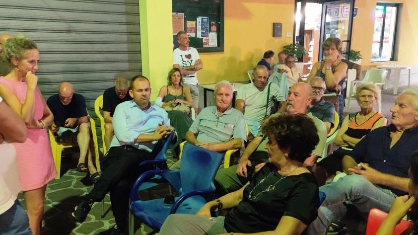 La foto di uno degli incontri sul problema dell’ambulatorio medico chiuso: a Tobbiana stanno venendo meno anche i servizi essenziali La foto di uno degli incontri sul problema dell’ambulatorio medico chiuso: a Tobbiana stanno venendo meno anche i servizi essenziali