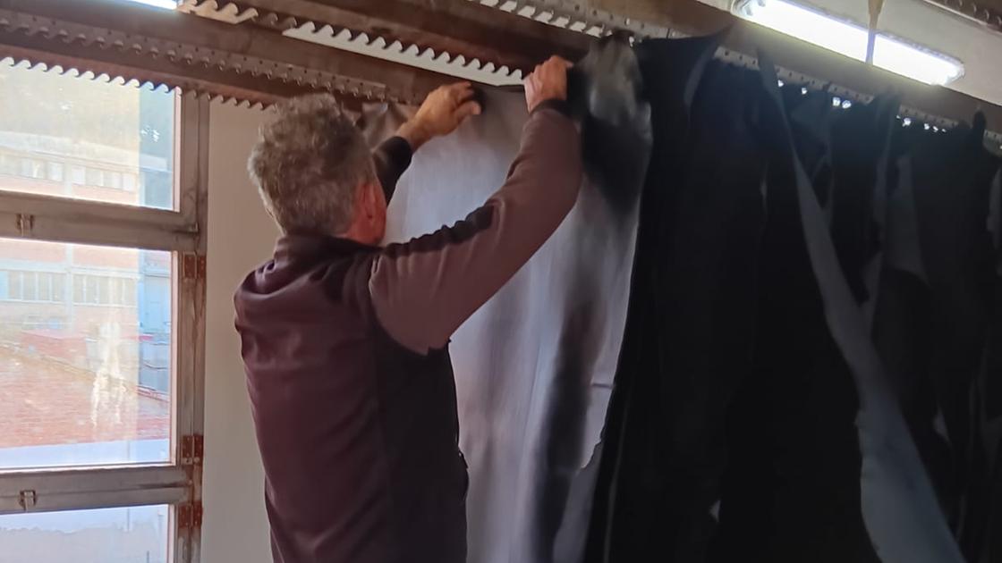 Pelle fra dazi e dollaro, comparto in affanno. “Alti e bassi repentini non aiutano la ripresa” Pelle fra dazi e dollaro, comparto in affanno. “Alti e bassi repentini non aiutano la ripresa”