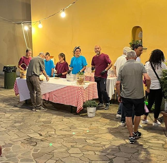 https://www.lanazione.it/image-service/view/acePublic/alias/contentid/NGZmZjgxMmUtMDczNi00/0/passaggiando-prelibatezze-sulla-collina.jpeg