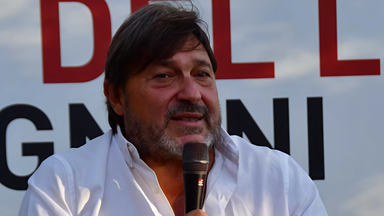 Sarà il giornalista, autore e conduttore della trasmissione televisiva Report, Sigfrido Ranucci ad aprire la terza edizione della Winter School a Fucecchio Sarà il giornalista, autore e conduttore della trasmissione televisiva Report, Sigfrido Ranucci ad aprire la terza edizione della Winter School a Fucecchio