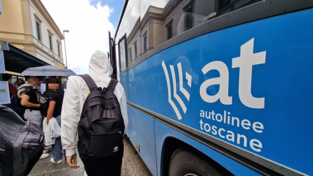 Autolinee Toscane, occhio alle truffe: abbonamenti falsi promossi sui social